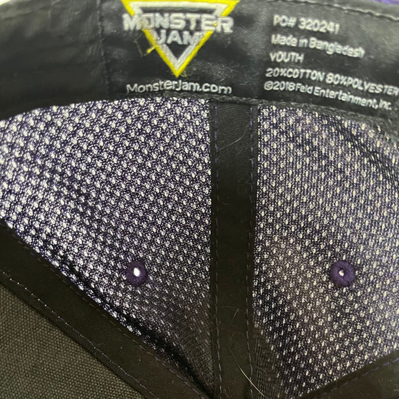 Grave Digger Monster Trucks Snapback Baseball Youth Cap Hat - Picture 6 of 6